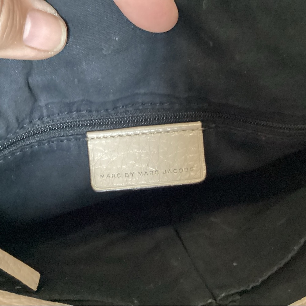 Marc by Marc Jacobs cream pebbled leather with snakeskin embossed trim and strap - Picture 6 of 14